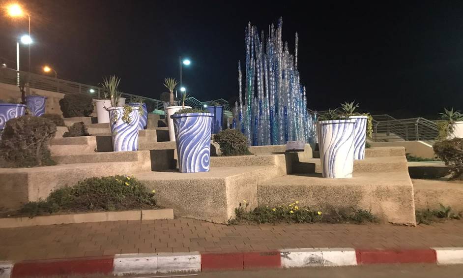 הגייזר של נתניה – פסל סביבתי חדש מעורר עניין