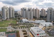 מתחם פיאנו עיר ימים