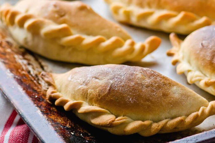 מתכון אמפנדס - גרסה בשרית וחלבית