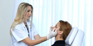 שמונה מיתוסים על טיפול בעור שחייבים לנפץ טיפול בעור - ד"ר להבית אקרמן