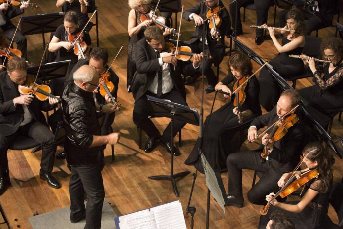 תזמורת נתניה הקאמרית קיבוצית 2020. צילום כפיר בולטין