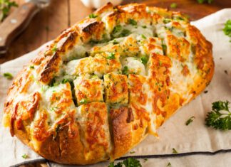 לחם נתלש (לחם קופים) – מתכון מומלץ וקל להכנה לחם נתלש או לחם קופים? קבלו מתכון מומלץ ללחם