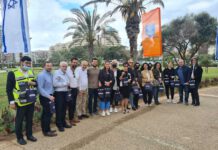 מעל 600 ערכות יזכור חולקו בנתניה למשפחות שכולות מיזם ערכות יזכור - נתניה 2021