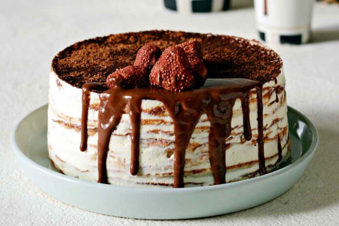 עוגת קרפ גבינה, עשירה בקרם מסקרפונה ונגיעות קפה. המדור נתניה מבשלת וגם אופה - נתניה אונליין