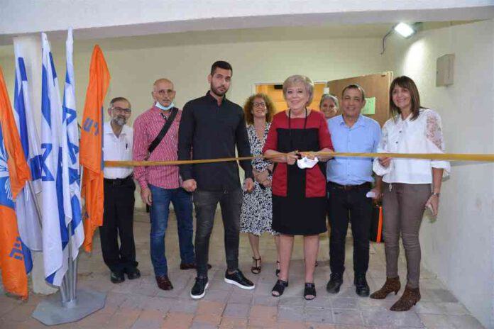 מדי שנה לומדים בשלושת מרכזי היל