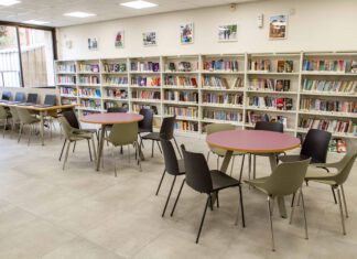 ספרייה חדשה נחנכה בתיכון טשרניחובסקי בנתניה הספרייה בתיכון טשרניחובסקי. צילום עידו ארז