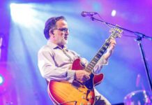 התזמורת האנדלוסית תארח את אהוד בנאי בנתניה אהוד בנאי - צילום אודי אבן חיים לדיאגו מיטלברג - שילוח הפקות - תמונת יח"צ