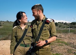 צבא בשילוב אהבה