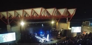 "בימות פיס" – הופעה בלתי נשכחת של רביב כנר בנתניה