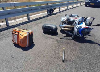 רוכב אופנוע נפצע באורח בינוני בסמוך למחלף יקום צוותי איחוד הצלה ומד"א שהגיעו למקום, העניקו לפצוע סיוע ראשוני; בתאונת שרשרת שארעה בצומת פרדסיה נפצעו באורח קל שלוש נשים.