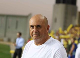 בעקבות ההפסד: בני לם שוקל את המשך דרכו בני לם מאמן מכבי נתניה - אוגוסט 2022. צילום ניר אנשר עבור נתניה און ליין - ksn