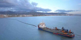 נערכים למהלך לעיבוי רצועת החוף במאות אלפי קו"ב חול ים אניית המחפר הספרדית שבדרכה לארץ צילום: באדיבות Dravo, S.A