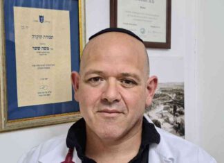 מרפאת טרום דיאליזה נפתחה בבי"ח לניאדו בתמונה: ד"ר משה ששר, מנהל מרפאת טרום דיאליזה במרכז רפואי לניאדו - במסגרת שירותי מרפאות חוץ