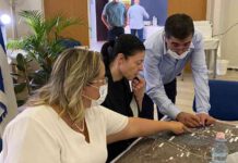 המצור: שרת התחבורה אישרה לביצוע את מחלף אילנות וכביש 561 בתמונה: שרת התחבורה מרב מיכאלי וראש מועצת קדימה צורן קרין גרין בפגישה לבחינת המצב התחבורתי באזור.