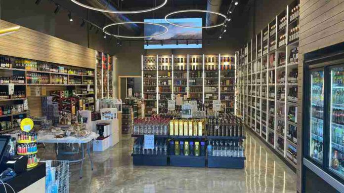 בנא משקאות, רשת האלכוהול בפרטית הגדולה בישראל, המונה 30 סניפים, פתחה חנות במרכז העיר נתניה על שטח של 250 מ