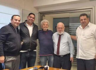 קבוצת איציק תשובה תקים פרויקט ענק בשכונת נוף השרון בתמונה: ראשי קבוצת איציק תשובה חותמים על עסקת קומבניציה להקמת שלושה מגדלי ענק למגורים ולמסחר בשכונת נוף השרון בנתניה