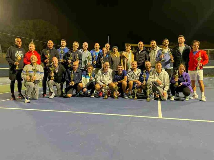 בתמונה: מעל 80 טניסאיות וטניסאים מכל רחבי הארץ השתתפו באליפות הטניס הראשונה שהתקיימה ואותה אירחה  כפר יונה. 