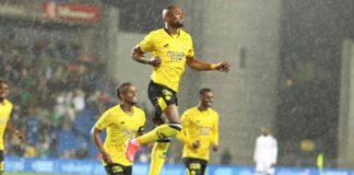 רבע גמר גביע המדינה: מכבי נתניה סיימה בתיקו 2:2 מול חיפה בתמונה: שחקני מכבי נתניה חוגגים שער - משחק רבע גמר גביע המדינה מול חיפה. צילום ניר אנשר - נתניה און ליין - ksn