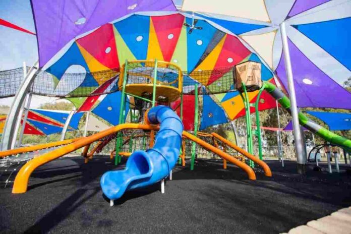 בתמונה, פארק מסילות.