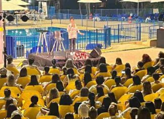 מאות נשים חגגו את הכוח הנשי באירוע בריכה בכפר יונה מופע סטנד אפ ואירוע בריכה לנשים בלבד - כפר יונה.