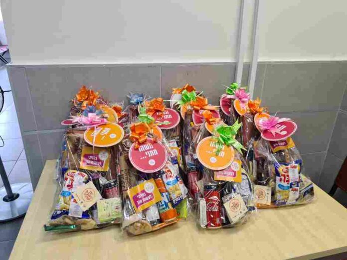 שבוע המעשים הטובים במערכת החינוך בנתניה נפתח ביום ראשון ויימשך עד סוף השבוע. כל בתי הספר בעיר לוקחים חלק בשבוע של התנדבות ואחדות