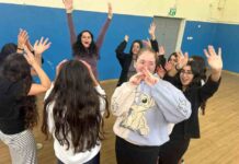 תמר אריאל – נתניה: העצמה נשית מתחילה עוד בשלב החטיבה בנות חטיבת תמר אריאל – נתניה יצאו לסמינריון בן יומיים שהתמקד בדבר אחד העצמה נשית. זאת, כהמשך ישיר ליום האישה הבינלאומי בסימן גיבורות הברזל.