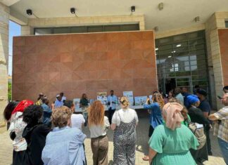 יום עיון ארצי: חוסנה של קהילת יוצאי אתיופיה בשגרה ובחירום בית הידידות בנתניה אירח יום עיון ארצי בנושא ''חוסנה של קהילת יוצאי אתיופיה בשגרה ובחירום''. מאחורי יום העיון: מטה הרשות לביטחון קהילתי במשרד לביטחון לאומי.