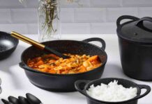 מתכון מרק קובה דלעת של שף גיל אבירם מרק קובה דלעת שהכין שף גיל אבירם באמצעות הסירים של המותג המוביל סולתם.