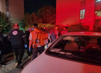 שריפה פרצה בבניין בנתניה: אם וחמישה ילדים חולצו צוותי מד"א פעלו בשיתוף איחוד הצלה. צילום איחוד הצלה